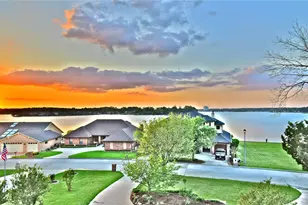 179 April Waters Dr N, Conroe, TX 77356 - Photo 1