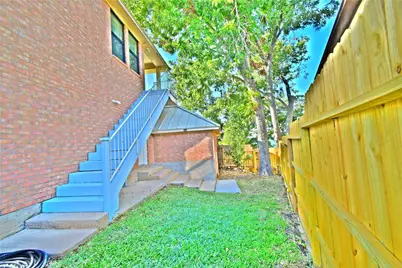 179 April Waters Drive N, Conroe, TX 77356 - Photo 31