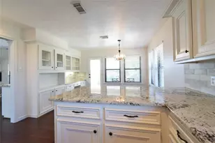 179 April Waters Dr N, Conroe, TX 77356 - Photo 11