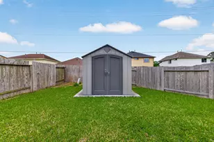 13202 Versace Dr, Houston, TX 77044 - Photo 39