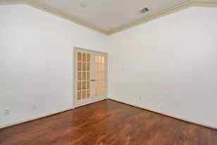 6822 Clemson Ln, Sugar Land, TX 77479 - Photo 5