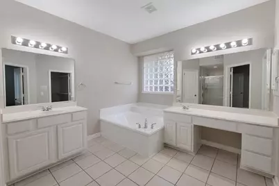 1995 Kingston Cv, League City, TX 77573 - Photo 17
