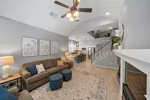 195 W Sundance Cir, The Woodlands, TX 77382 - Photo 17