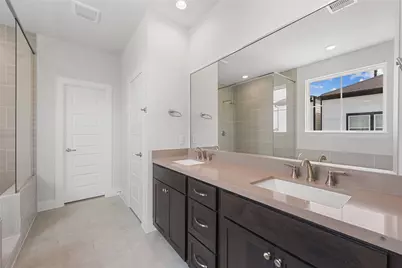 2708 Grand Fountains Drive #E, Houston, TX 77054 - Photo 23