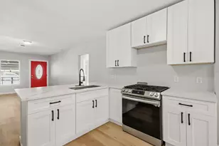 10430 Wiggins St, Houston, TX 77029 - Photo 13