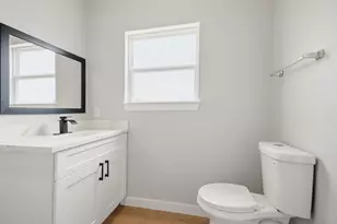 10430 Wiggins St, Houston, TX 77029 - Photo 17