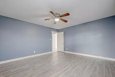 909 Oak Vista Court, Friendswood, TX 77546 - Photo 31