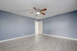 909 Oak Vista Ct, Friendswood, TX 77546 - Photo 31