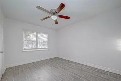 909 Oak Vista Court, Friendswood, TX 77546 - Photo 25