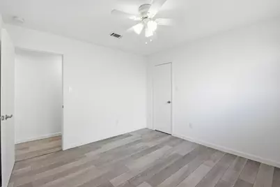 1402 Heathwood Drive, Houston, TX 77077 - Photo 37