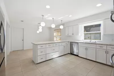 1402 Heathwood Drive, Houston, TX 77077 - Photo 25