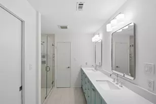 1402 Heathwood Dr, Houston, TX 77077 - Photo 43