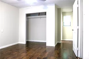 421 E Park St, Alvin, TX 77511 - Photo 17