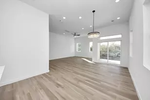 1216 E 34th St, Houston, TX 77022 - Photo 17