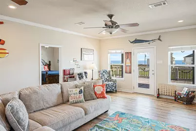 3174 Sea Castle Drive, Crystal Beach, TX 77650 - Photo 13