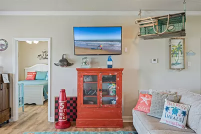 3174 Sea Castle Drive, Crystal Beach, TX 77650 - Photo 15