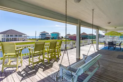 3174 Sea Castle Drive, Crystal Beach, TX 77650 - Photo 9