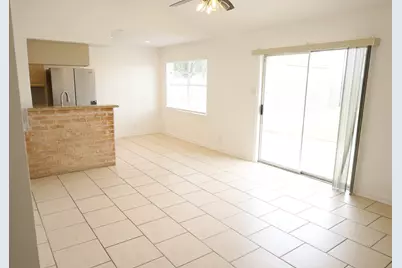 513 Sims Drive, Angleton, TX 77515 - Photo 5