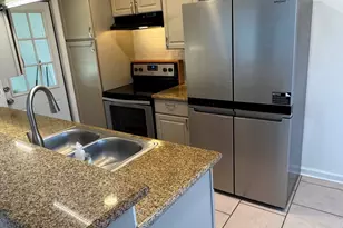 513 Sims Dr, Angleton, TX 77515 - Photo 9