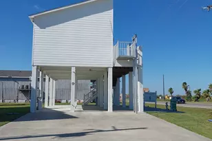 999 S Redfish, Port Bolivar, TX 77650 - Photo 3