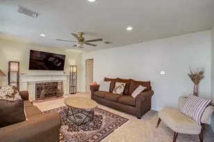 3219 Leila Oaks Dr, Houston, TX 77082 - Photo 15