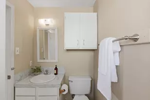 13627 Greenway Dr, Sugar Land, TX 77498 - Photo 21