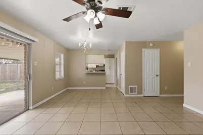 13627 Greenway Drive, Sugar Land, TX 77498 - Photo 7