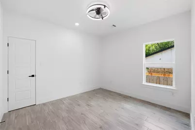 5515 Elm Springs Drive, Houston, TX 77048 - Photo 25