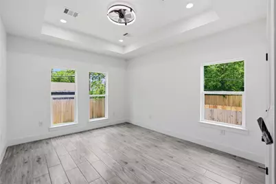 5515 Elm Springs Drive, Houston, TX 77048 - Photo 21