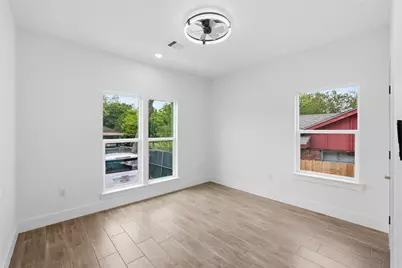 5515 Elm Springs Drive, Houston, TX 77048 - Photo 13