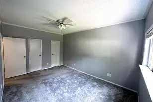7037 N Holiday Dr, Galveston, TX 77550 - Photo 9