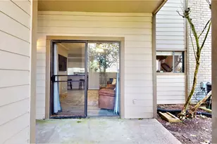 7037 N Holiday Dr, Galveston, TX 77550 - Photo 15
