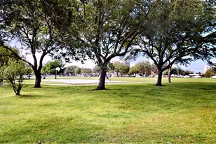 7037 N Holiday Dr, Galveston, TX 77550 - Photo 21