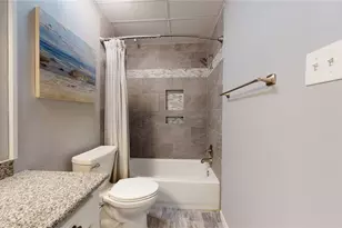7037 N Holiday Dr, Galveston, TX 77550 - Photo 11