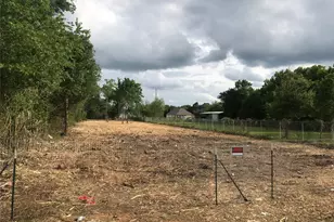 730 N Pine Rd, Arcola, TX 77583 - Photo 1