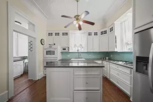 1209 Winnie St, Galveston, TX 77550 - Photo 9