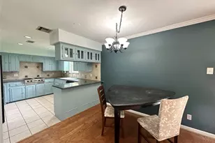 9634 Fairdale Ln, Houston, TX 77063 - Photo 9