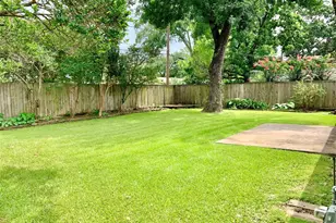 9634 Fairdale Ln, Houston, TX 77063 - Photo 19