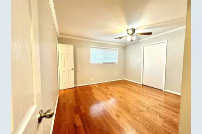 9634 Fairdale Lane, Houston, TX 77063 - Photo 13