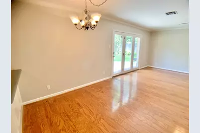 9634 Fairdale Lane, Houston, TX 77063 - Photo 11