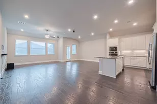 22092 Volante Dr, Spring, TX 77386 - Photo 9