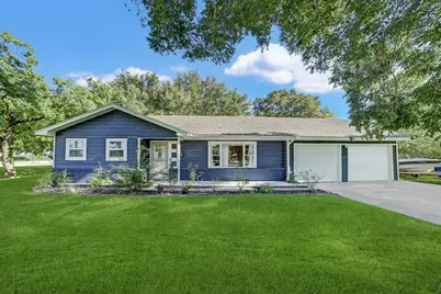 1 4th Avenue N, Texas City, TX 77590 - Photo 1