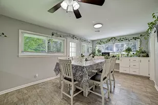 1 4th Ave N, Texas City, TX 77590 - Photo 11