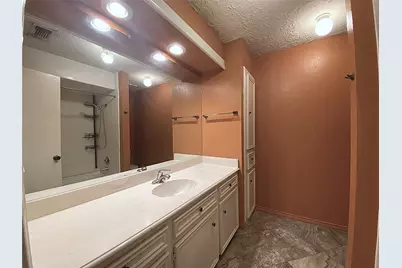 9515 Hendon Lane, Houston, TX 77036 - Photo 21