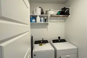 8207 Rising Stream Dr, Houston, TX 77063 - Photo 9