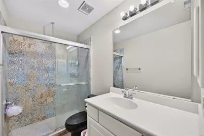 6302 Falling Briar Lane, Sugar Land, TX 77479 - Photo 11