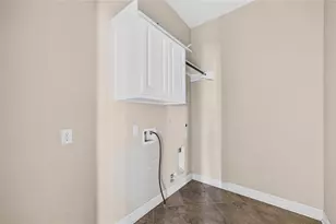 6302 Falling Briar Lane, Sugar Land, TX 77479 - Photo 19