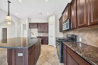 6302 Falling Briar Lane, Sugar Land, TX 77479 - Photo 27