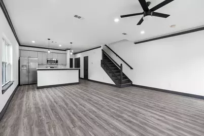 913 Panama Boulevard, Houston, TX 77009 - Photo 3