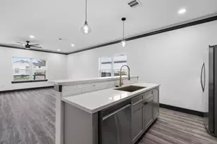 913 Panama Blvd, Houston, TX 77009 - Photo 7